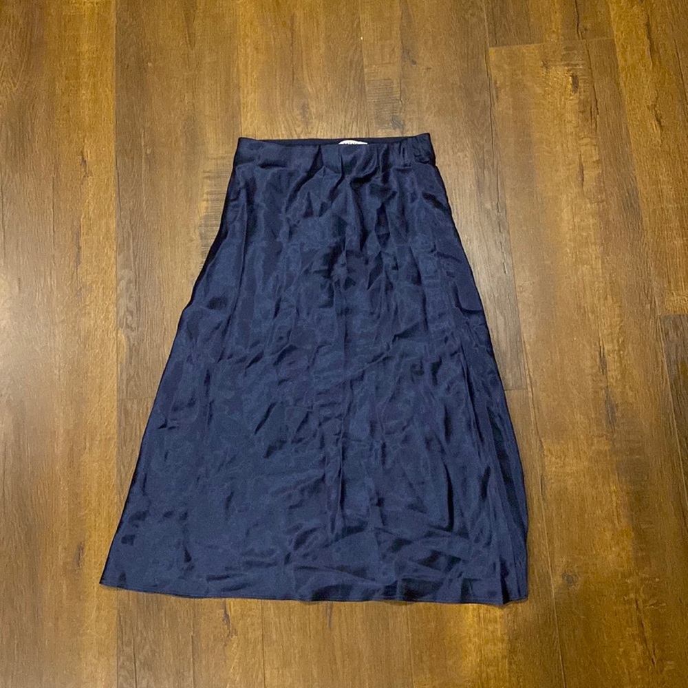 Aritzia navy blue midi skirt